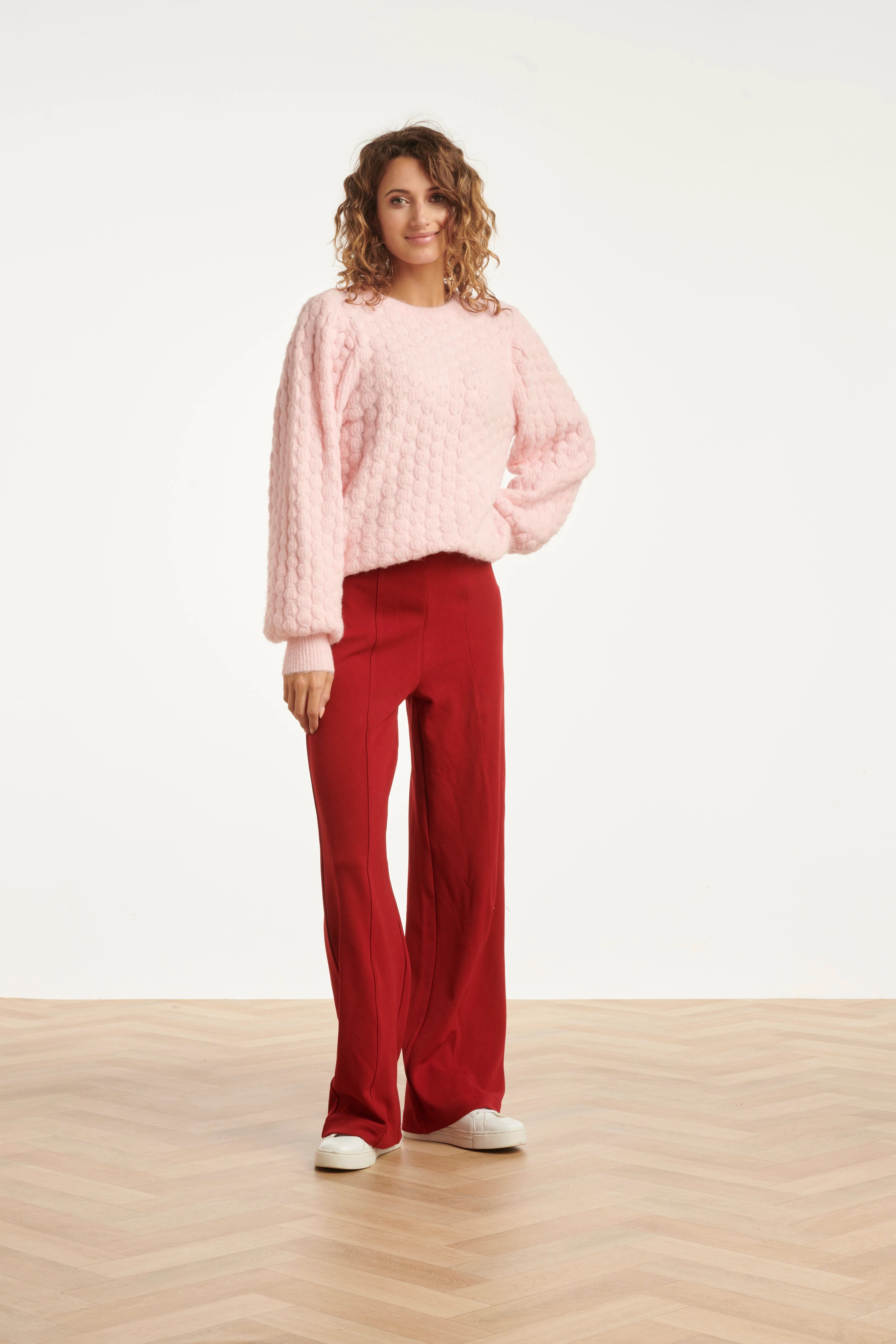 Pantalón Bordeaux Elegance