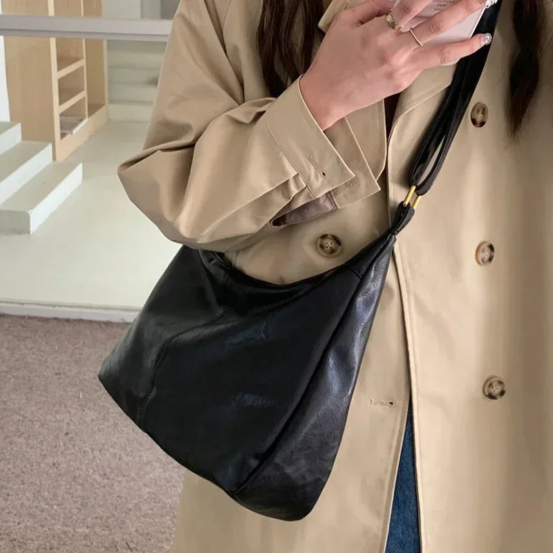 Bolso Hobo Minimalista Ámbar