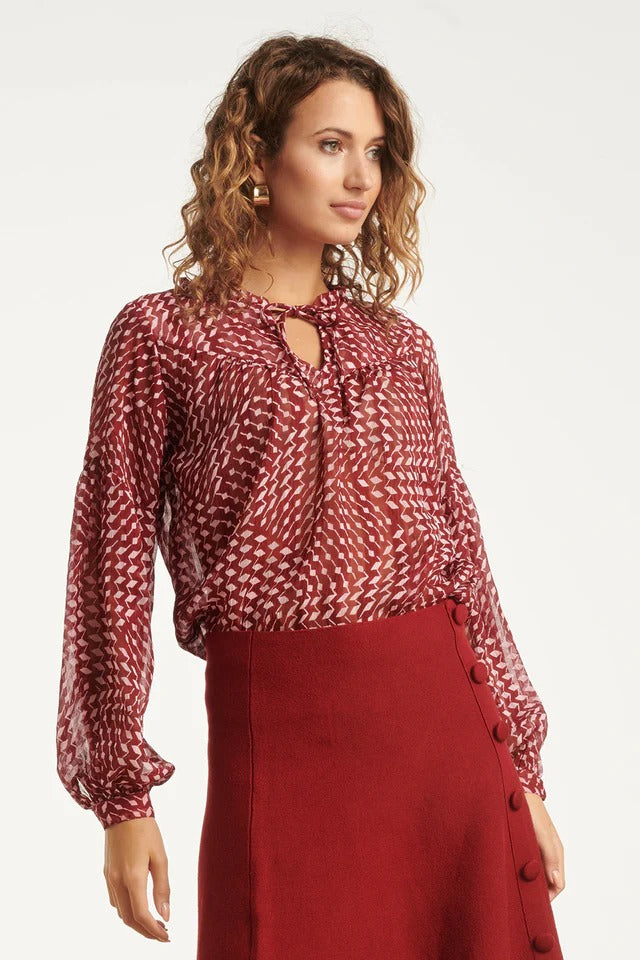Blusa Geométrica Burdeos
