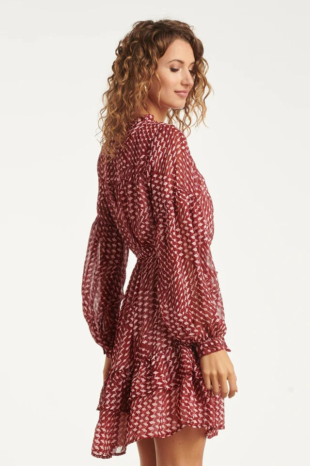 Vestido Corto Burdeos Estampado Chic